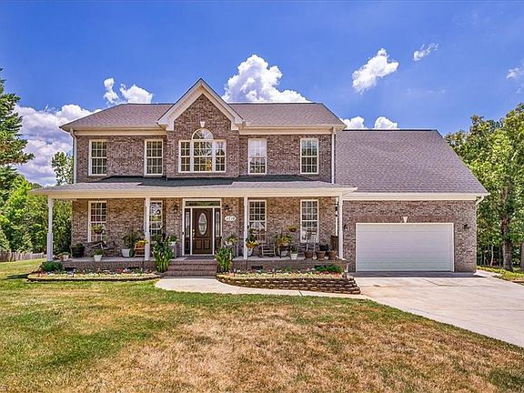 2nd image of 4719 Clifton Park Dr