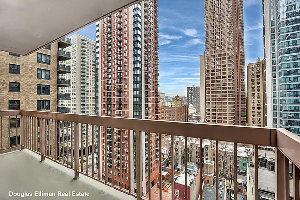 Rented by Douglas Elliman | media 17