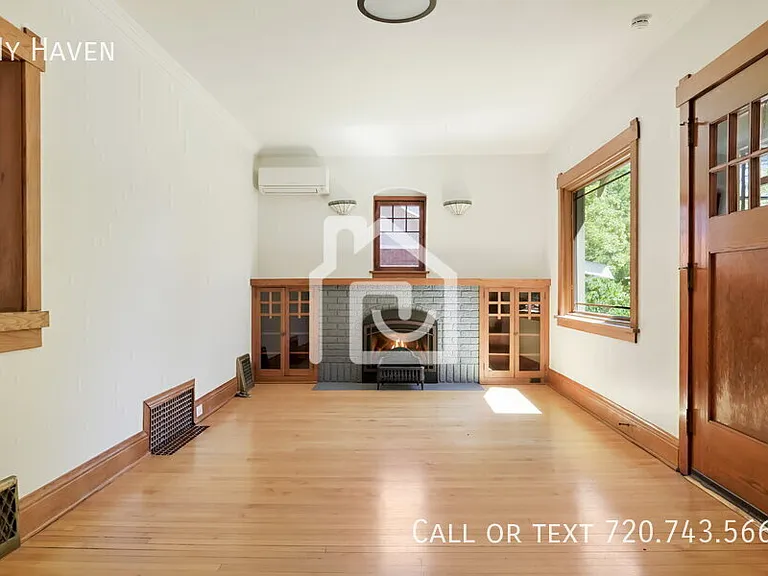1121 S Williams St — Photo 9