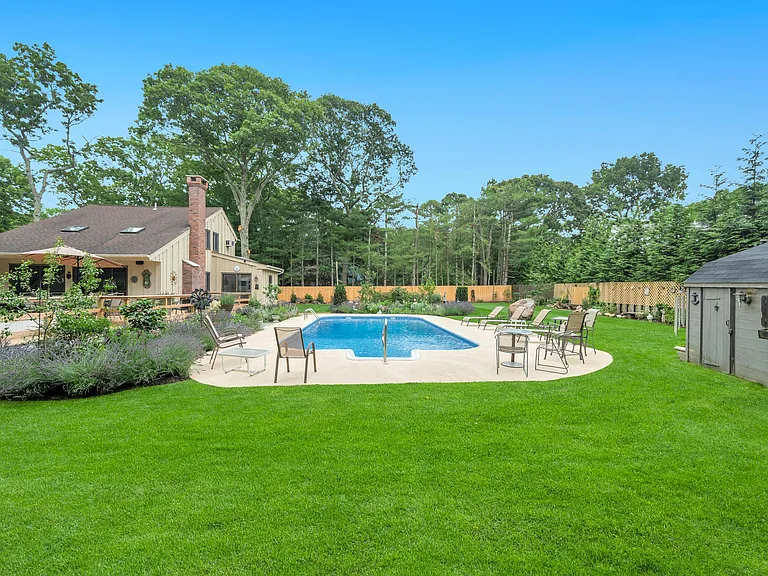 10 Harbor View Ln — Photo 14