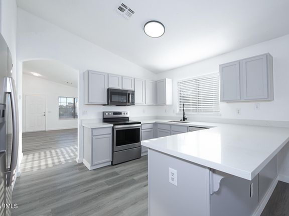 3rd image of 1034 E MONTELEONE Street