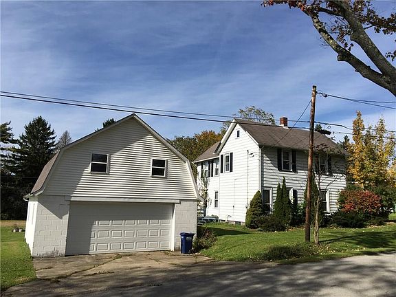 2nd image of 10957 Walnut St