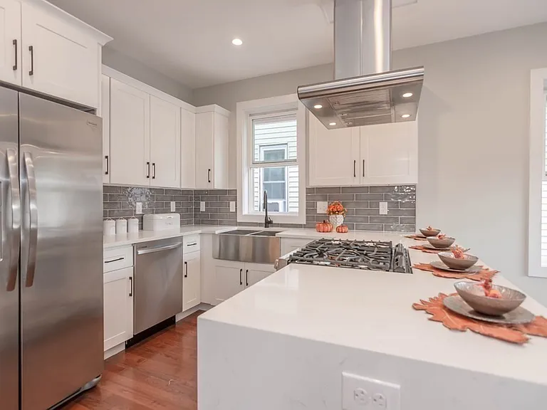 71 Savin St #2 — Photo 7