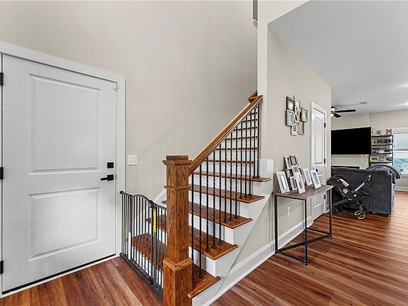 2nd image of 121 Blue Spruce Dr