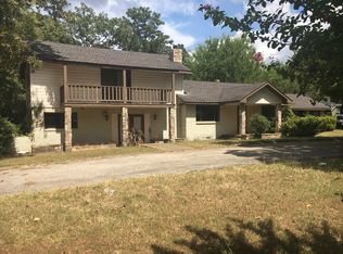 2819 Stone Rd, Kilgore, TX 75662