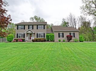 11 Linda Dr, Albany, NY 12205