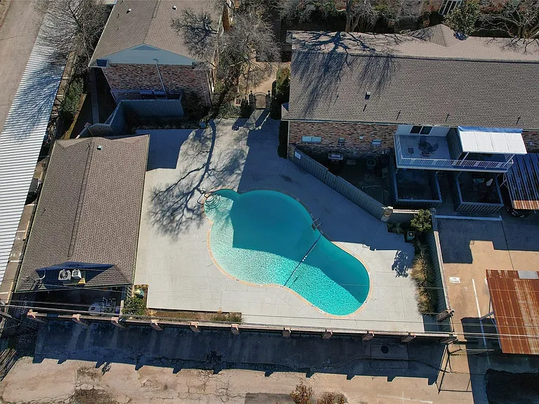 5835 E University Blvd #D — Photo 32