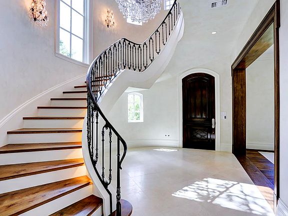 2nd image of 3224 Ella Lee Ln