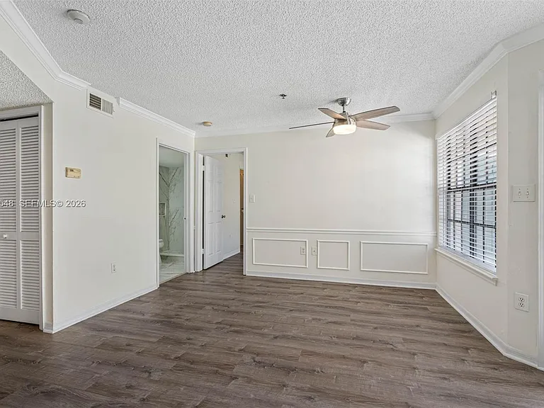 1000 W Horatio St #114 — Photo 22