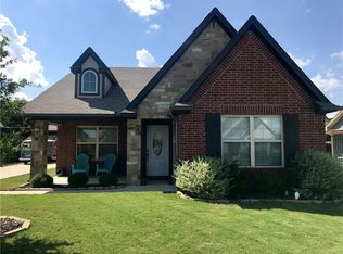 240 Tinker Trl, Burleson, TX 76028