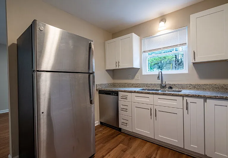 114 Bentley Pkwy #B — Photo 6