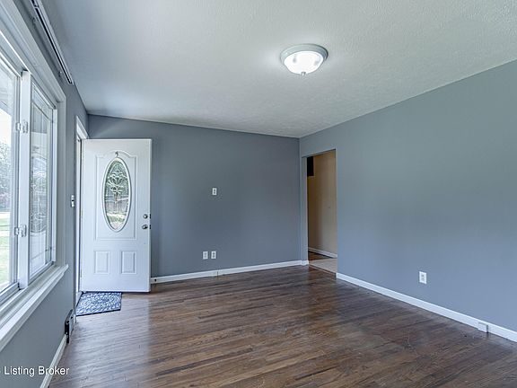 3rd image of 4912 Margo Ave