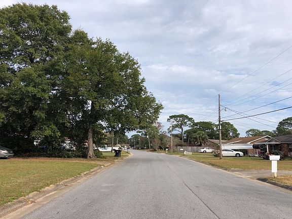 5th image of 5688 Hermosa Cir