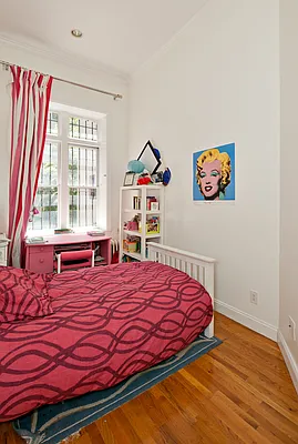 Rented by Douglas Elliman | media 8