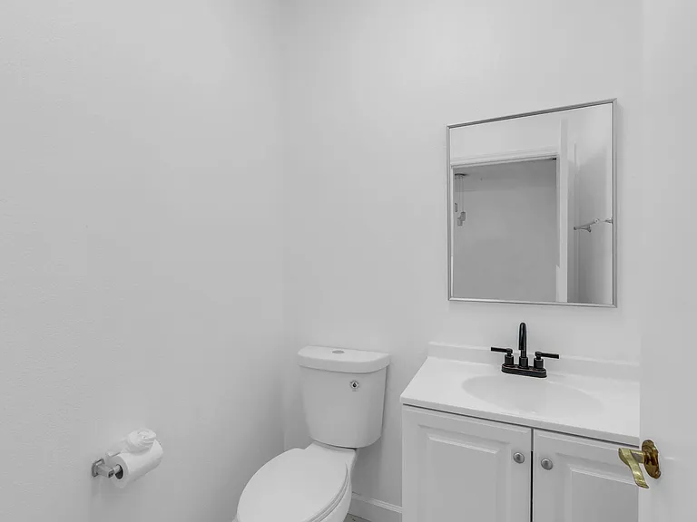 6813 Via Regina — Photo 11
