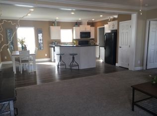 960 Winning Colors Dr, Wilmer, TX 75172