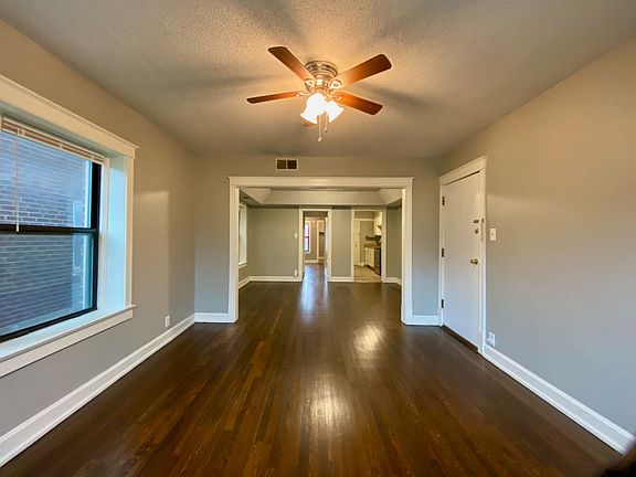 3rd image of 213-215 E 30th St #215-2E