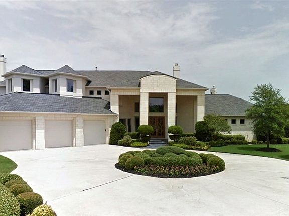5th image of 3120 Lake Creek Dr
