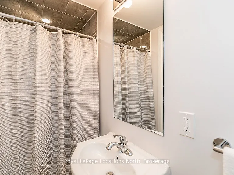 4 Anchorage Cres #205 — Photo 20