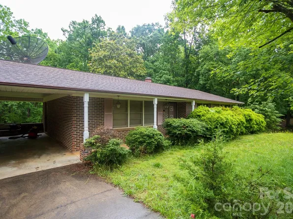 1225 Moss Rd, Rutherfordton, NC 28139