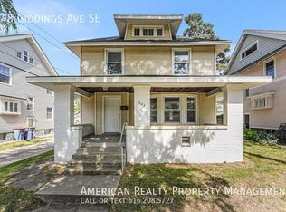 548 Giddings Ave SE, Grand Rapids, MI 49506