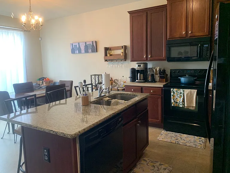 859 Fawn Ln — Photo 16