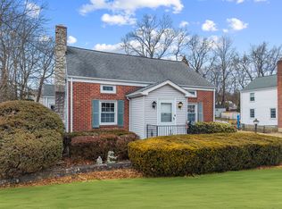 56 Minivale Rd, Stamford, CT 06907