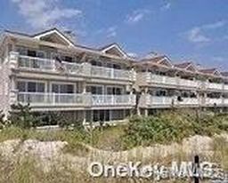 1051 Oceanfront St #8, Long Beach, NY, 11561