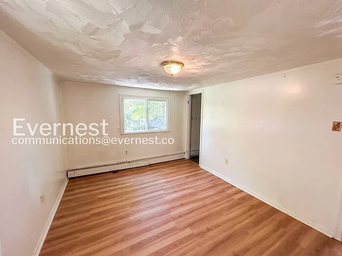 305 N Boundary St #B — Photo 8