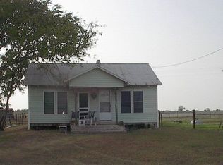 2761 Woodrow Center Rd, Kingsbury, TX 78638