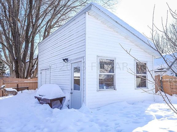 3rd image of 1514 35th Ave S