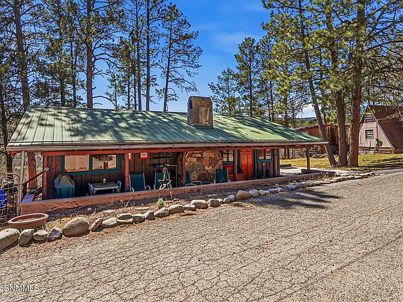 2nd image of 162 Roswell St