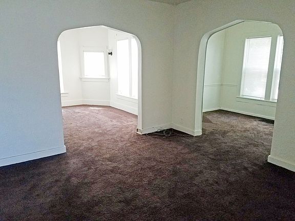 4th image of 1912 Wood St #1914