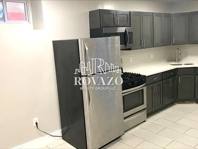 352 William St #B2C — Photo 1