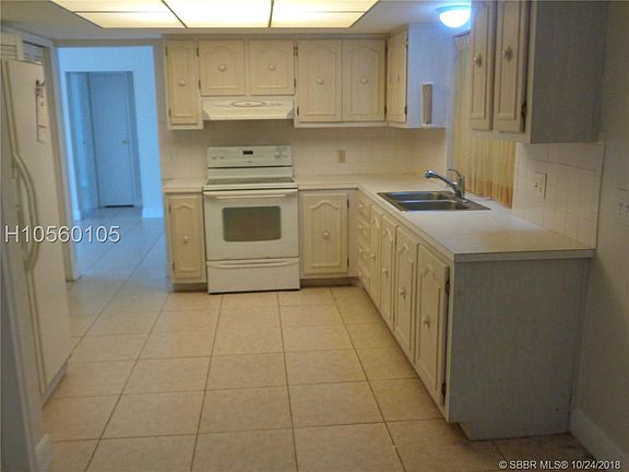 5th image of 9451 NW 25th St #0