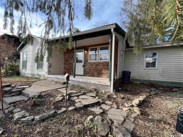 285 W River Ave, Belington, WV 26250