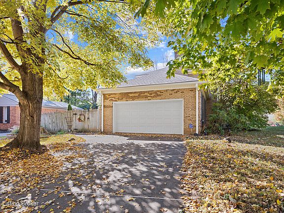 5th image of 10208 Statia Lynn Ct
