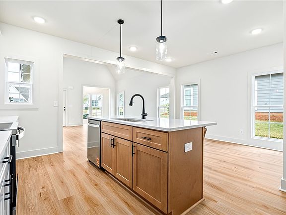 3rd image of 3228 Bradley Ln