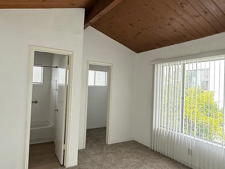 845 Bancroft Way #L — Photo 3