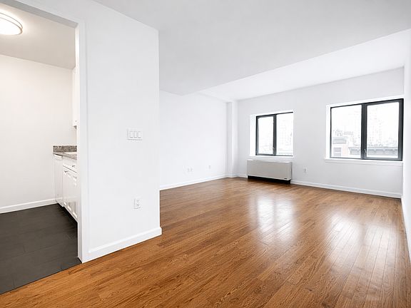4th image of 401 W 22nd St APT 6G