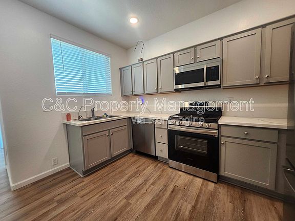 5th image of 1066 Buena Vista Ln