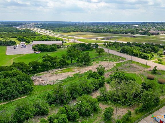 4th image of 1611 E Veterans Memorial Blvd