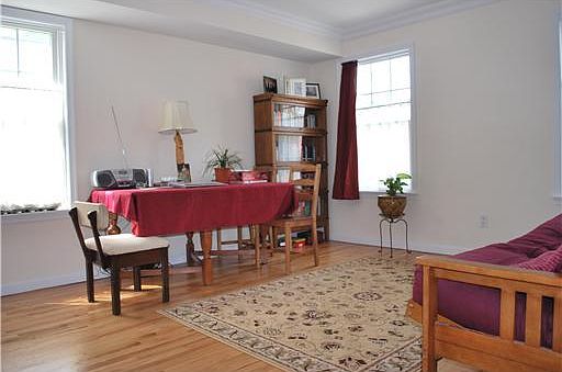 3rd image of 218 Main St Unit 101