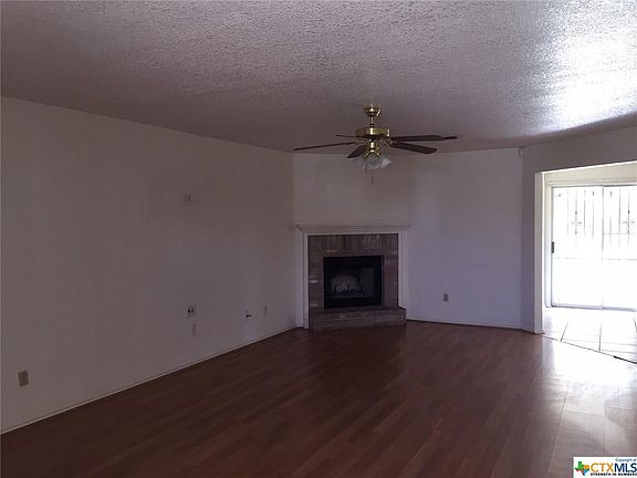 2nd image of 3900 Roundrock Dr