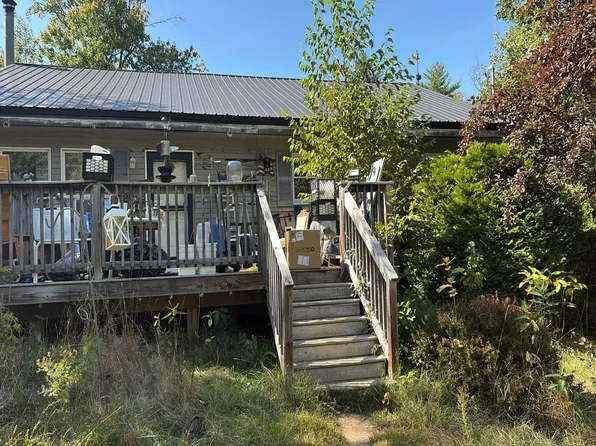 16 Whaleback Rd, Limington, ME 04049