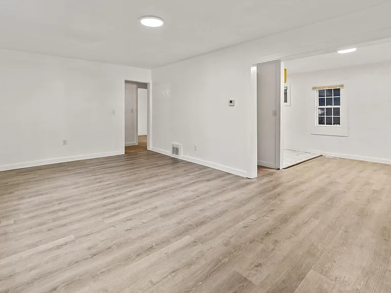 6131 Park Ave — Photo 1