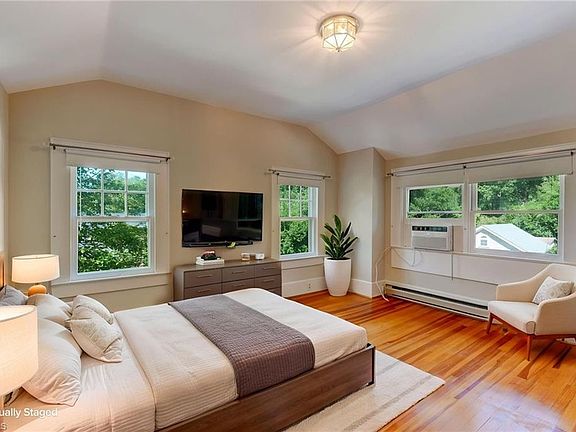 38th image of 618 Parkway Blvd