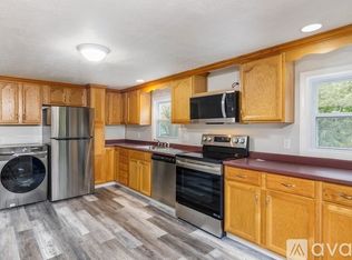 285 Willard St FLOOR 2, Leominster, MA 01453