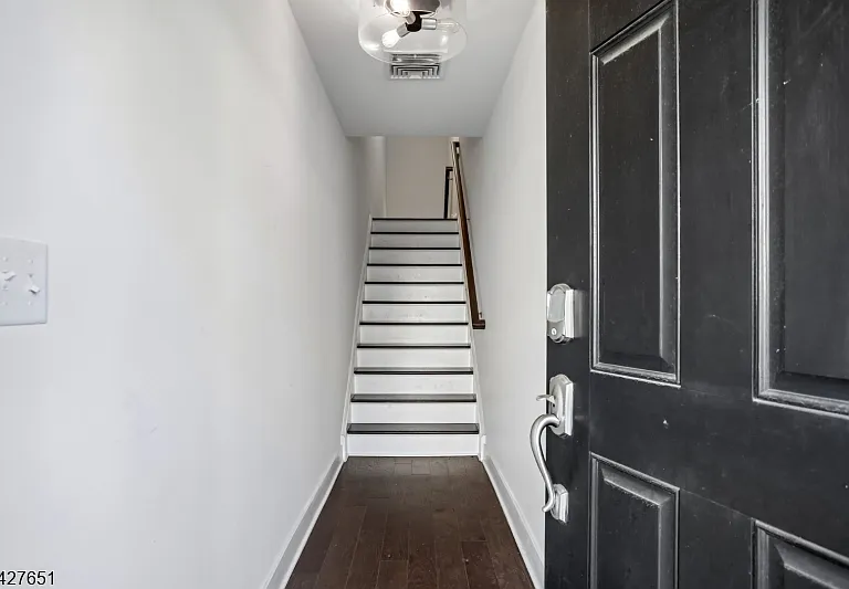 26 Colgate Dr — Photo 4