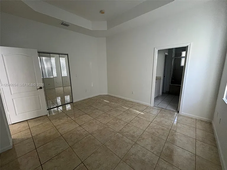 2217 NE 41st Ave — Photo 9